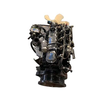 Goede prijs. Fabriek directe verkoop C240 Gebruikte auto I Suzu Dieselmotor voor gebruik minibus online